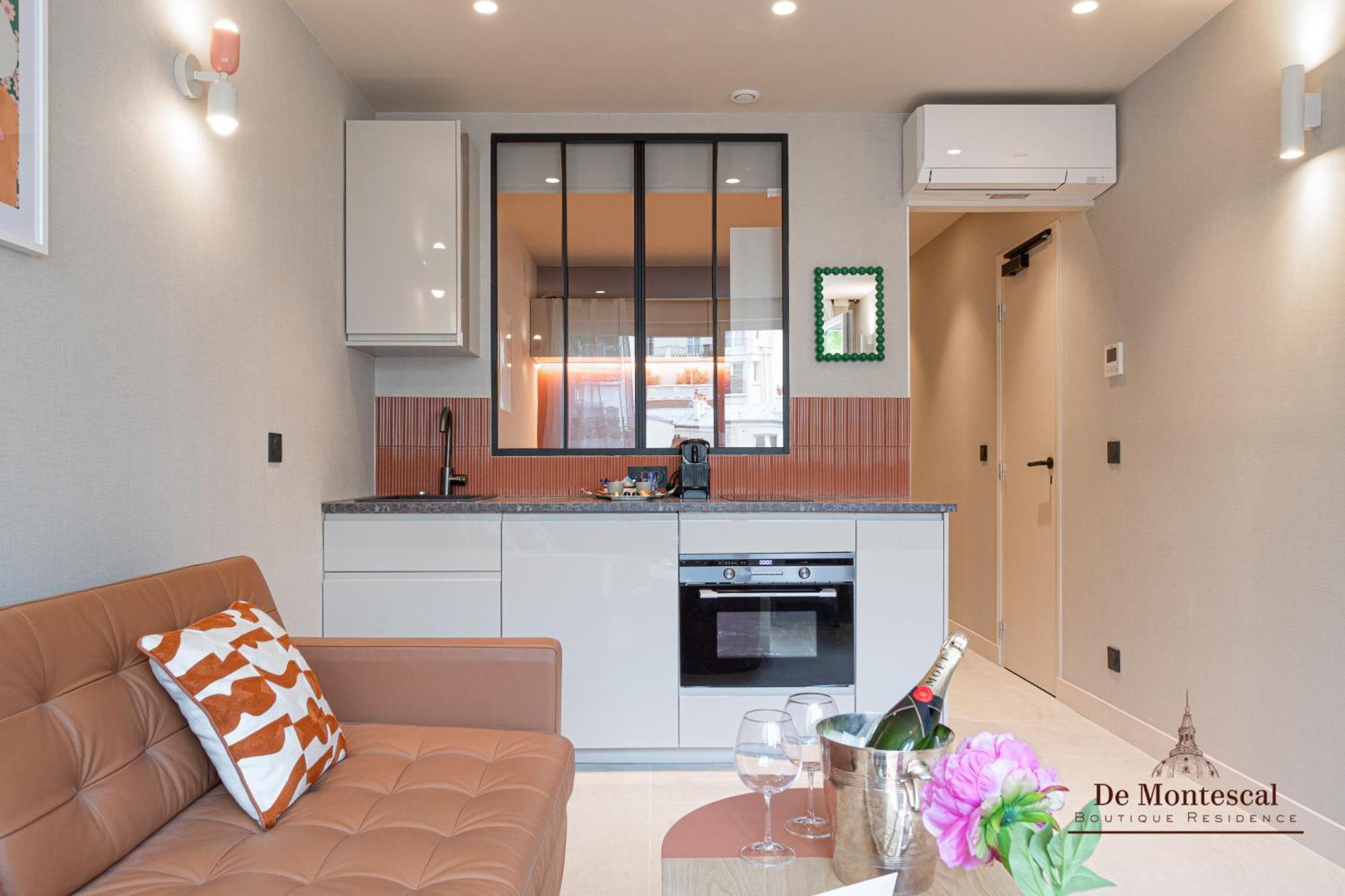 De Montescal Montparnasse Ac Appartment In A Prime Location 22 -36M2 Paris Exterior photo